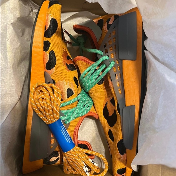 Adidas x Pharrell HU NMD Animal print size 8.5 men’s;10 women’s - Picture 8 of 8